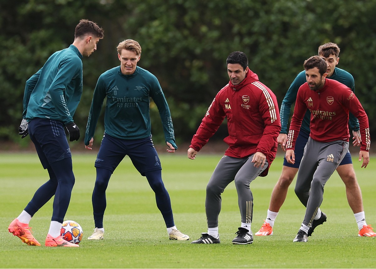 Kai Havertz and Mikel Arteta in an Arsenal training session