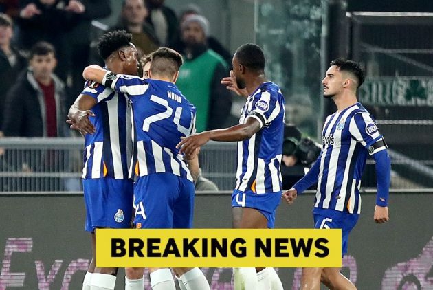 Samu Aghehowa celebrates a goal for Porto