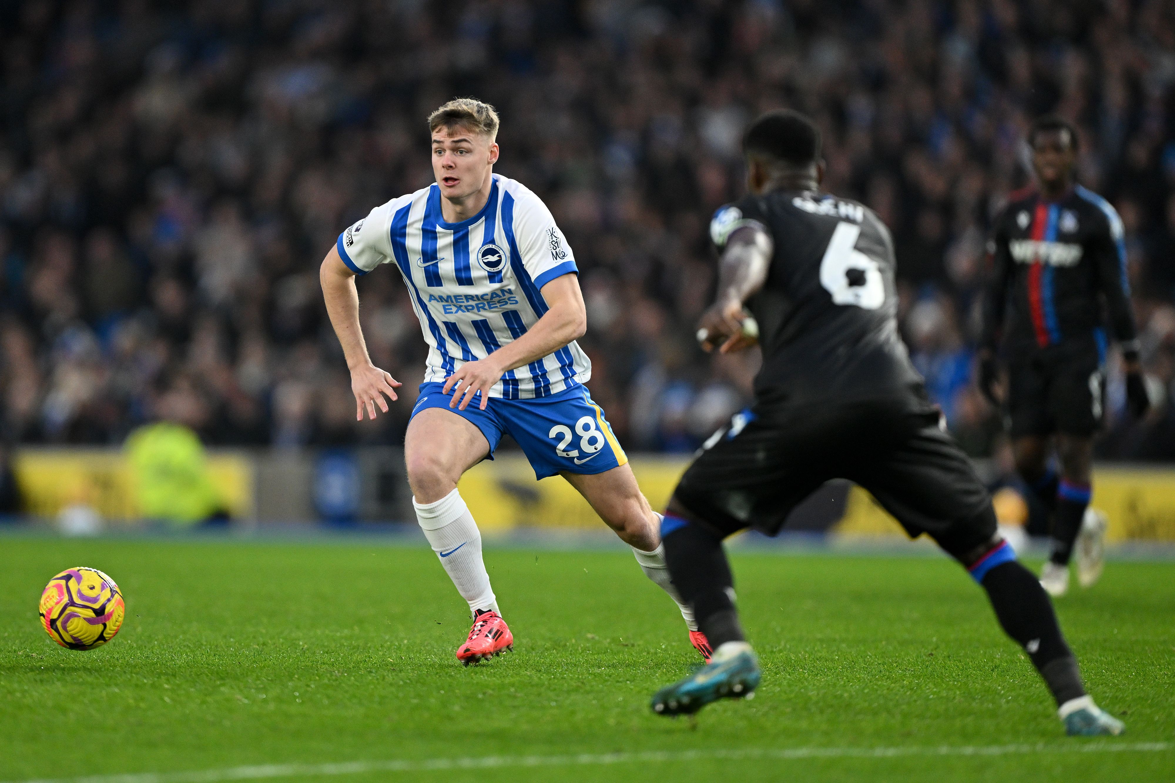 Evan Ferguson of Brighton & Hove Albion in action