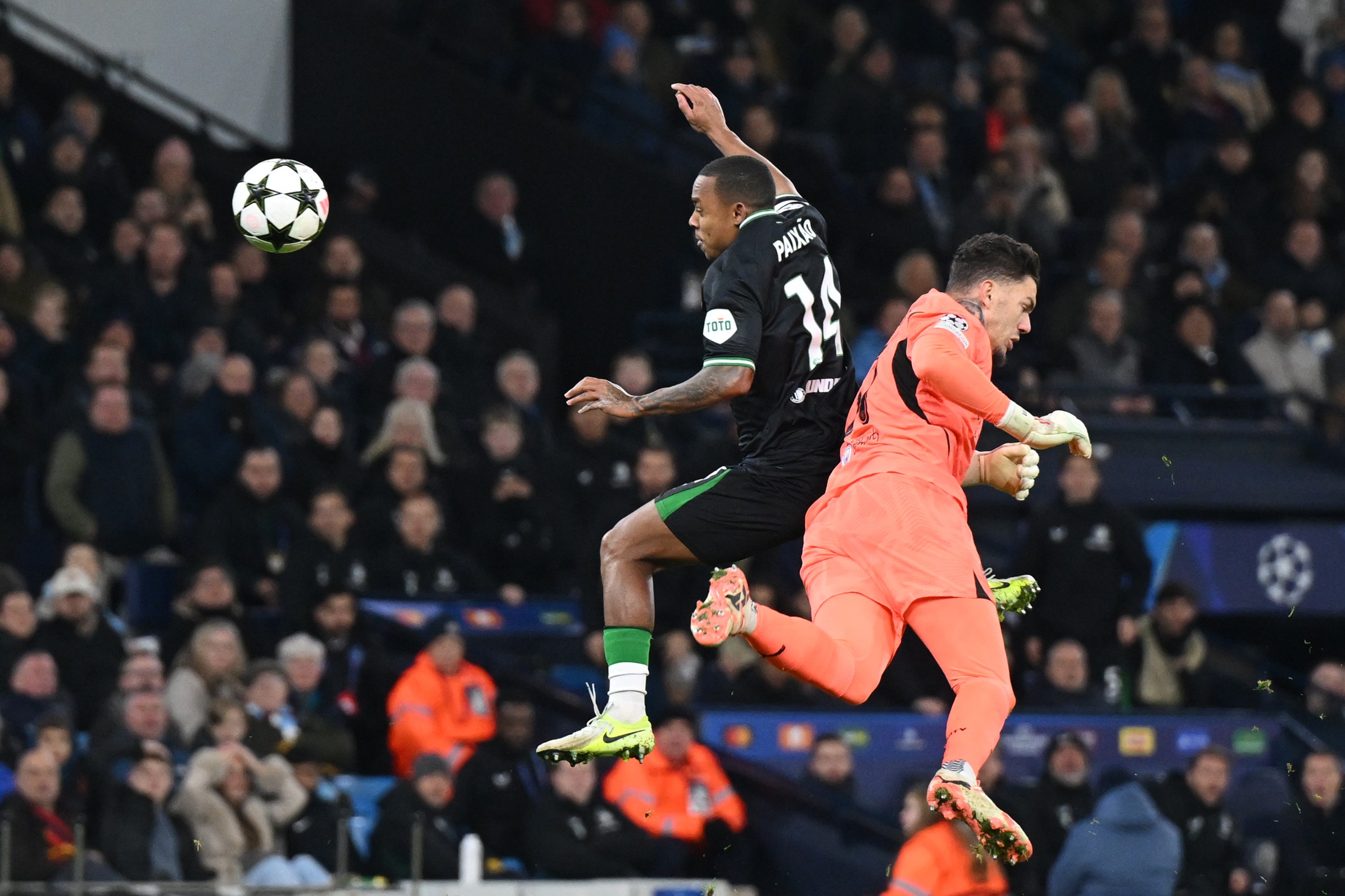 Igor Paixao of Feyenoord and Ederson of Manchester City clash