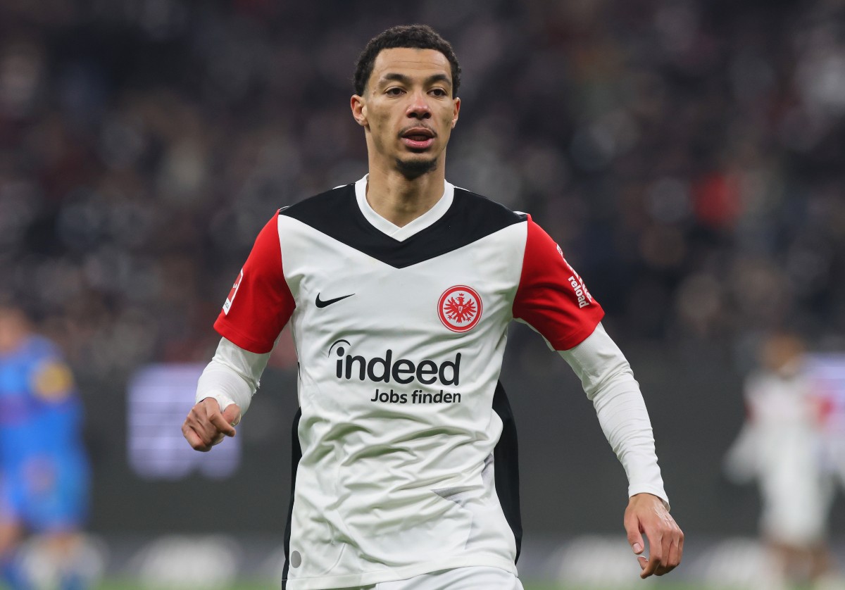 Eintracht Frankfurt striker Hugo Ekitike in action