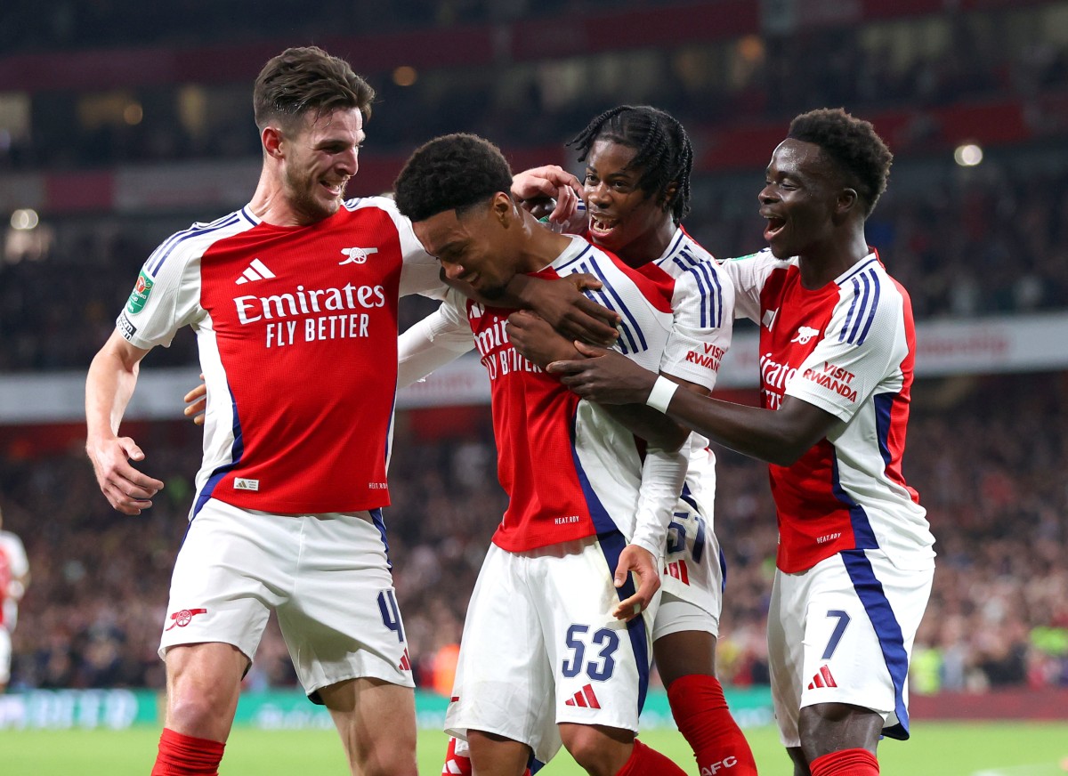 Ethan Nwaneri and Bukayo Saka celebrate for Arsenal