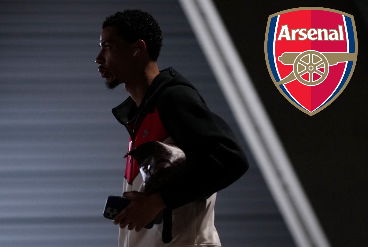 Hugo Ekitike entering the stadium ahead of Ajax vs Eintracht Frankfurt
