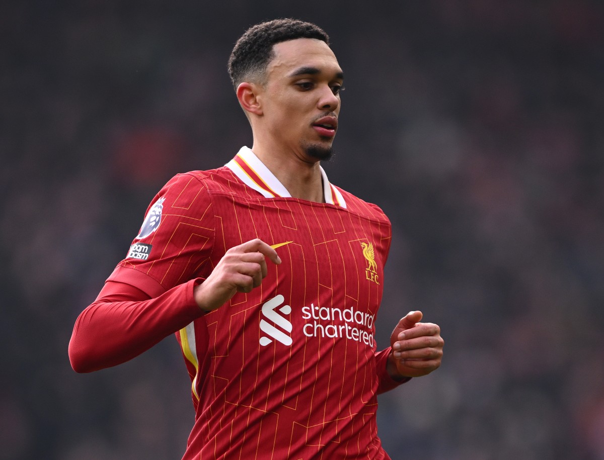 Liverpool right-back Trent Alexander-Arnold in action vs Wolves