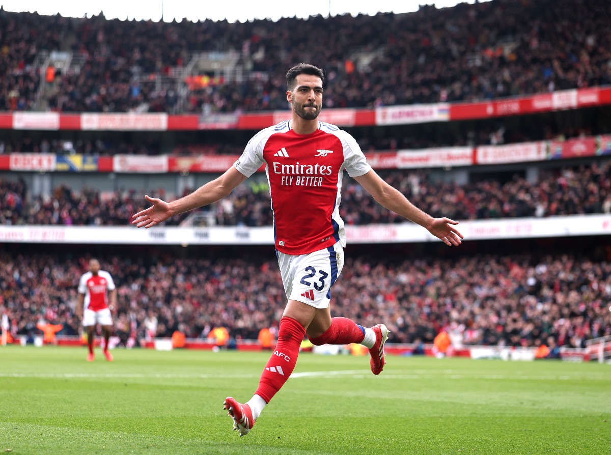 Mikel Merino celebrates scoring Arsenal's winning goal against Chelsea