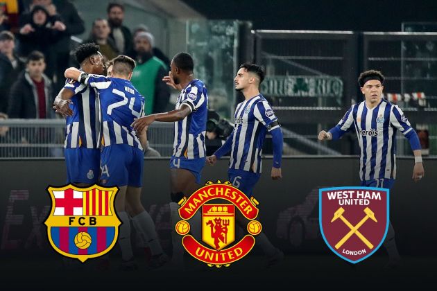 Samu Aghehowa celebrates with his Porto teammates
