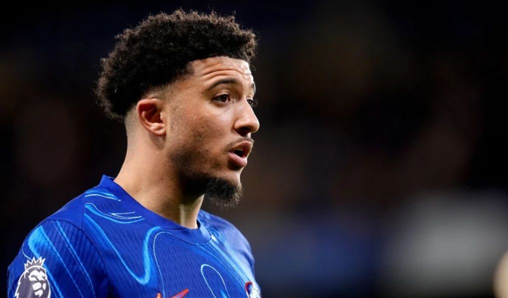 Jadon Sancho in action for Chelsea
