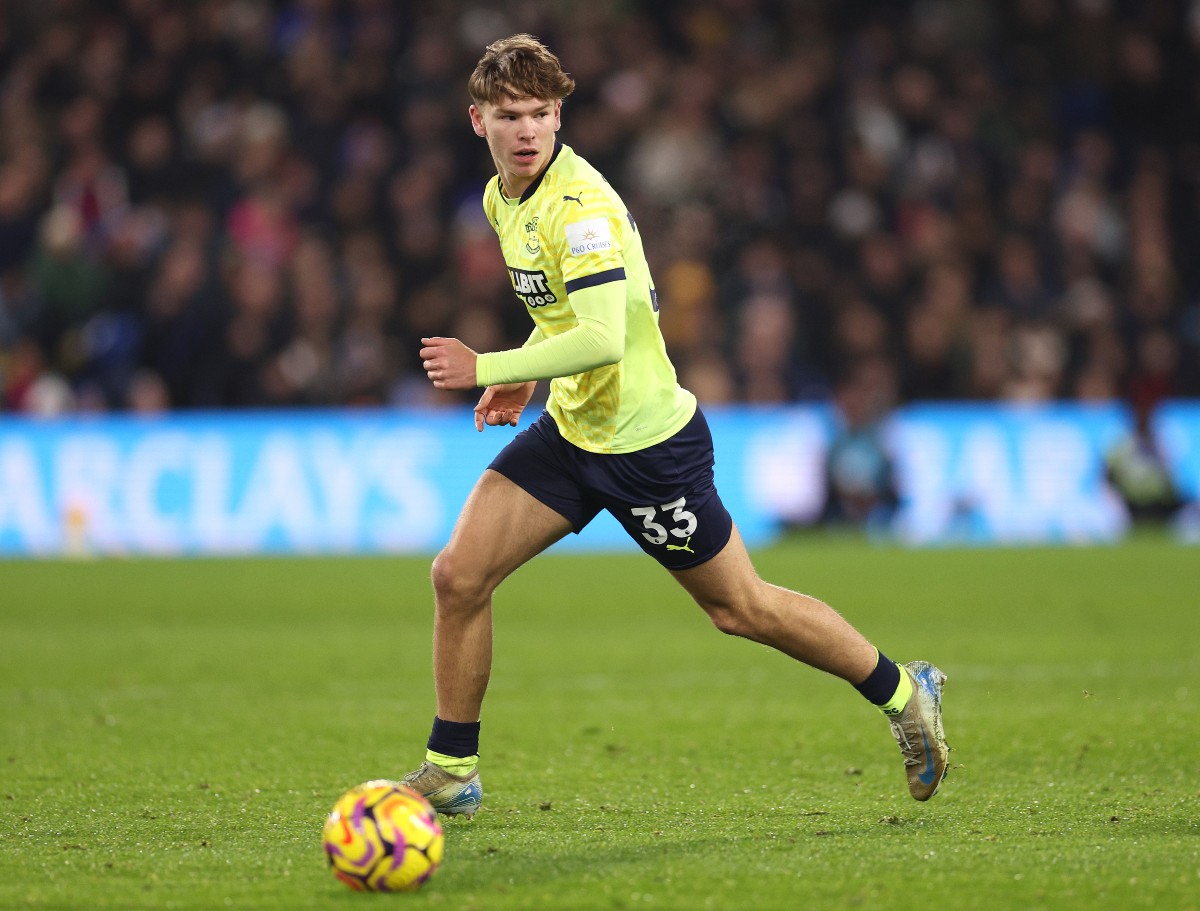Tyler Dibling in action for Southampton