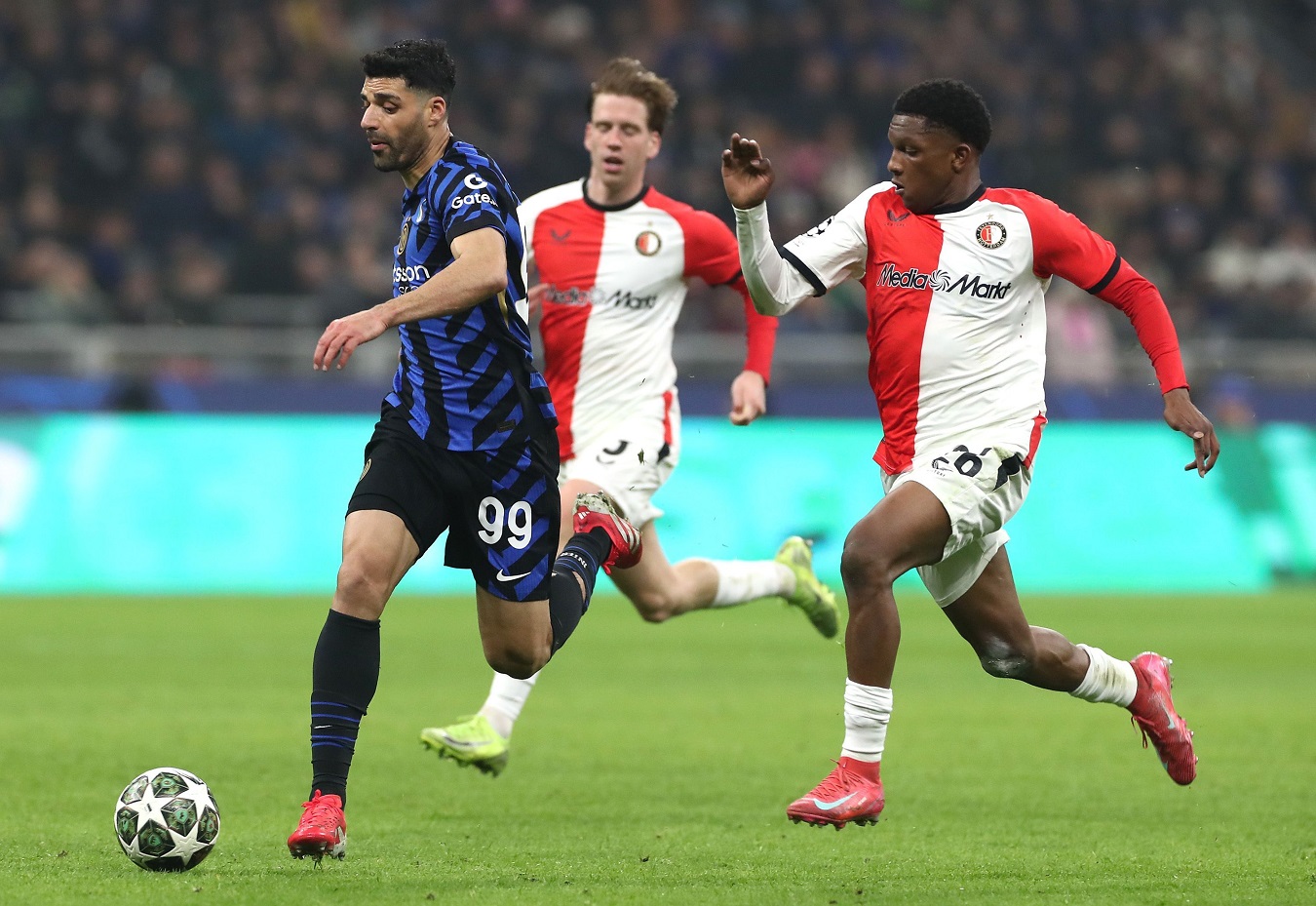 Givairo Read in action for Feyenoord