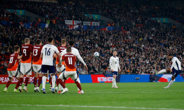 Reece James scores freekick for England