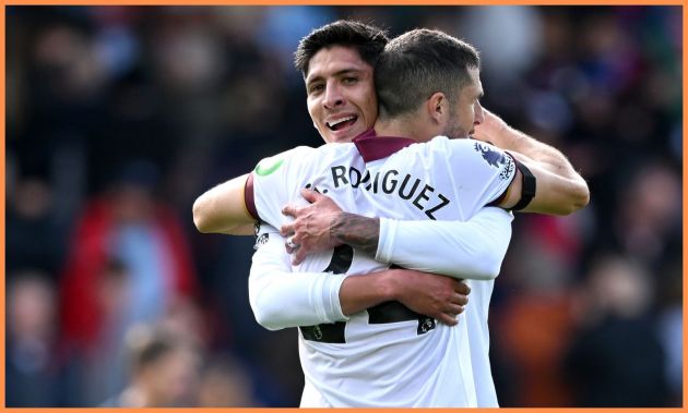 Guido Rodriguez hugs Edson Alvarez