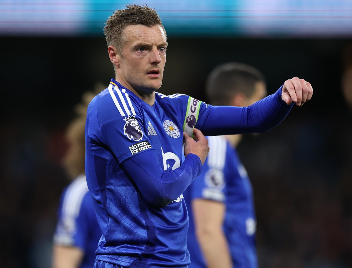 Jamie Vardy in action for Leicester against Manchester City