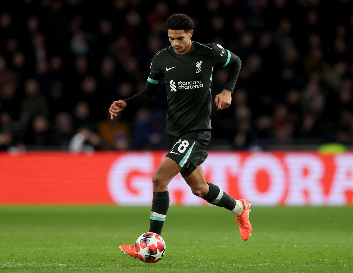 Jarrell Quansah in action for Liverpool against PSV