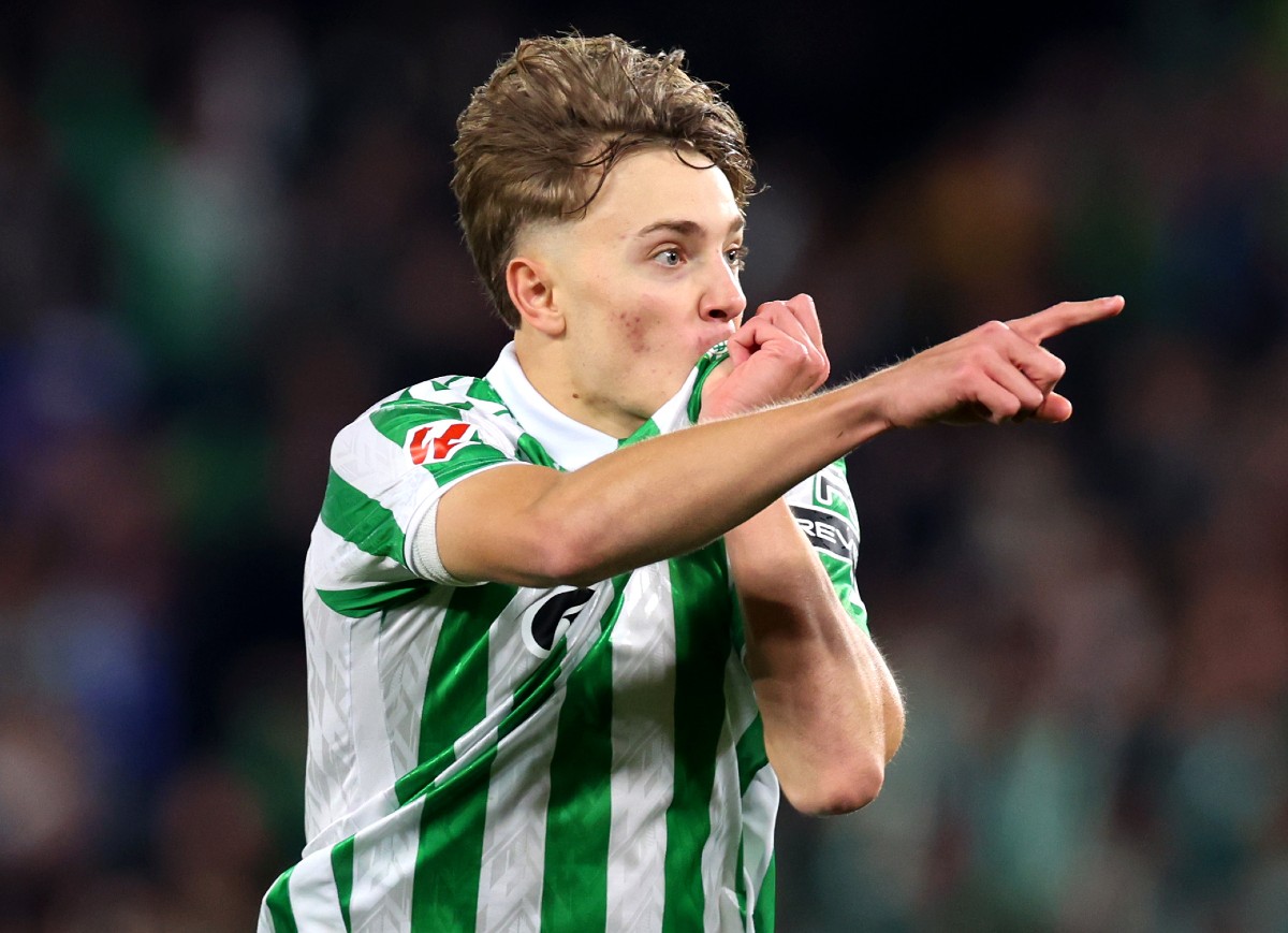 Jesus Rodriguez celebrates scoring for Real Betis