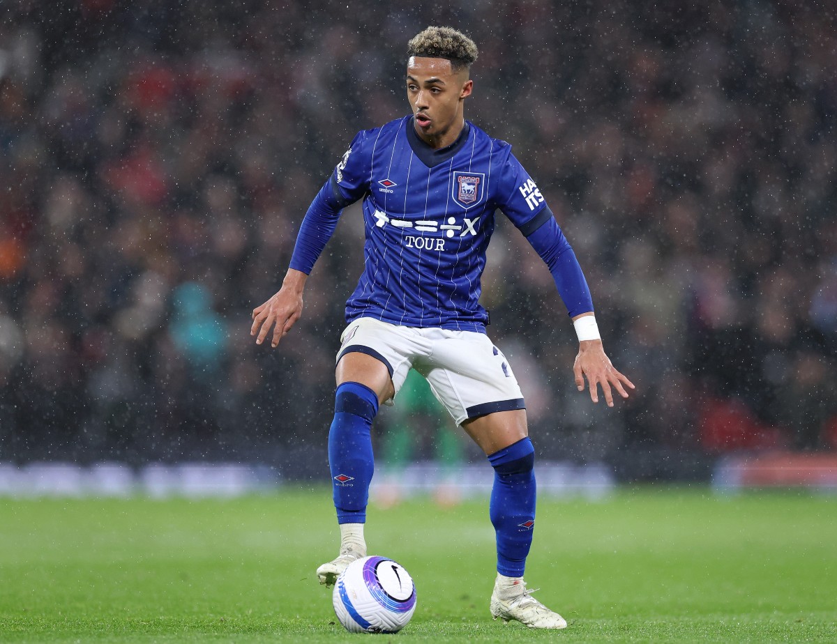 Omari Hutchinson in action for Ipswich Town