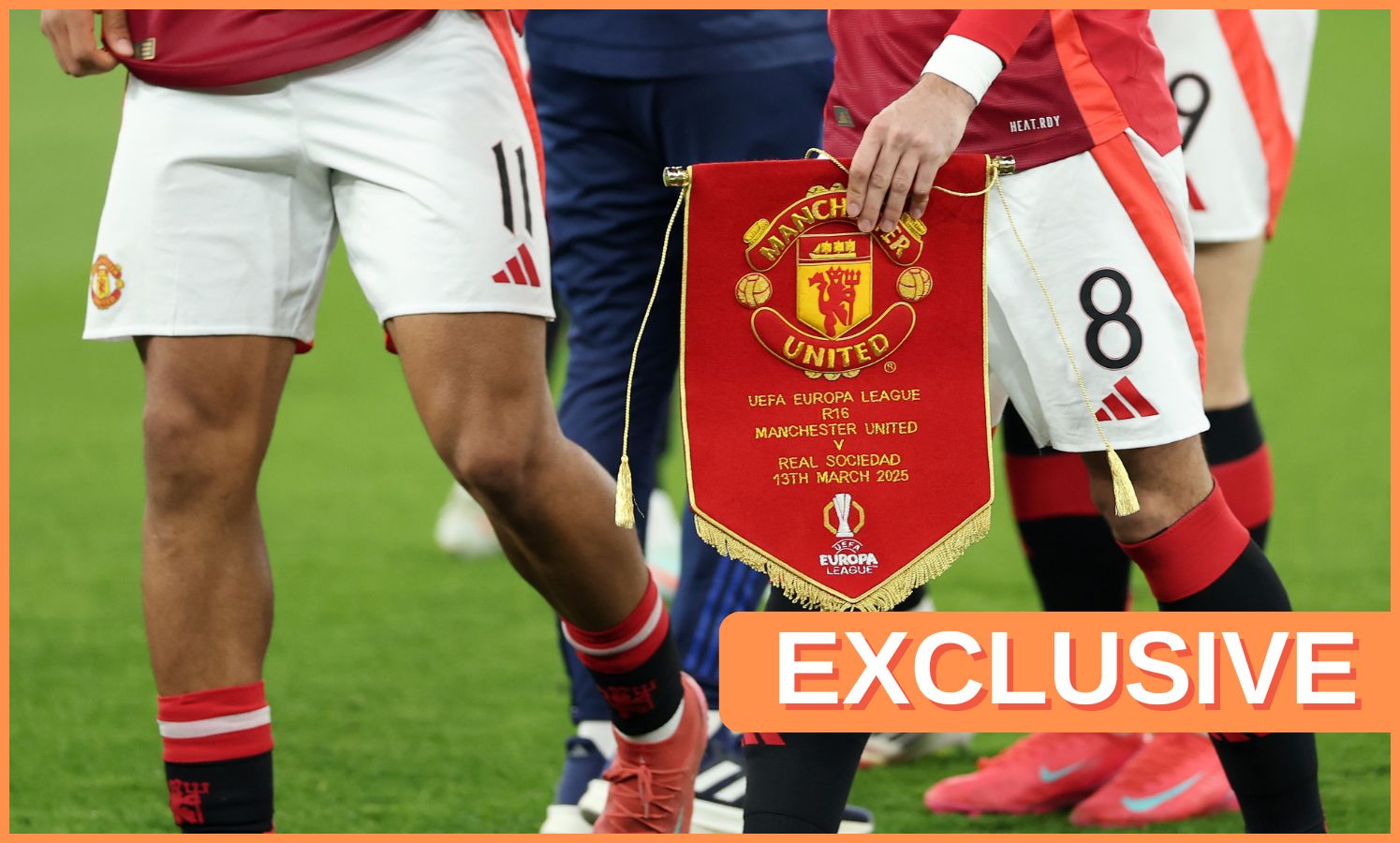 Manchester United players before kick-off