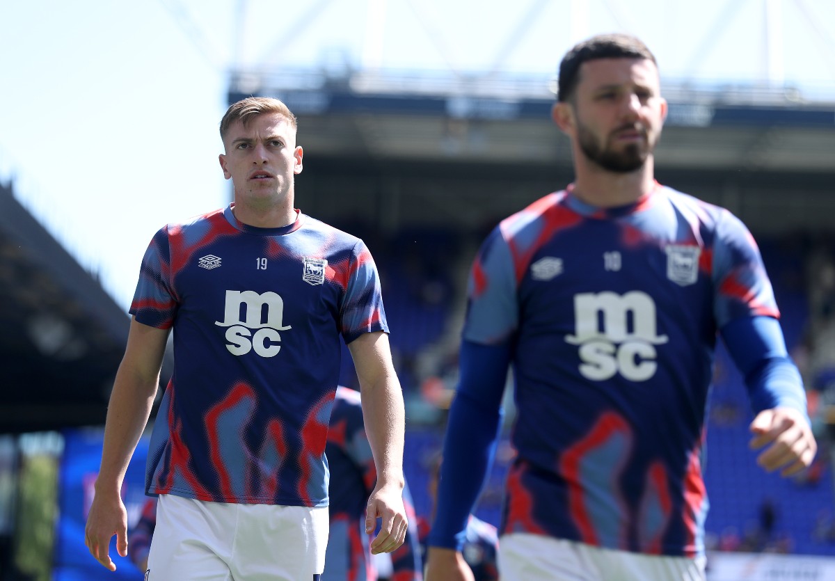Liam Delap warming up for Ipswich