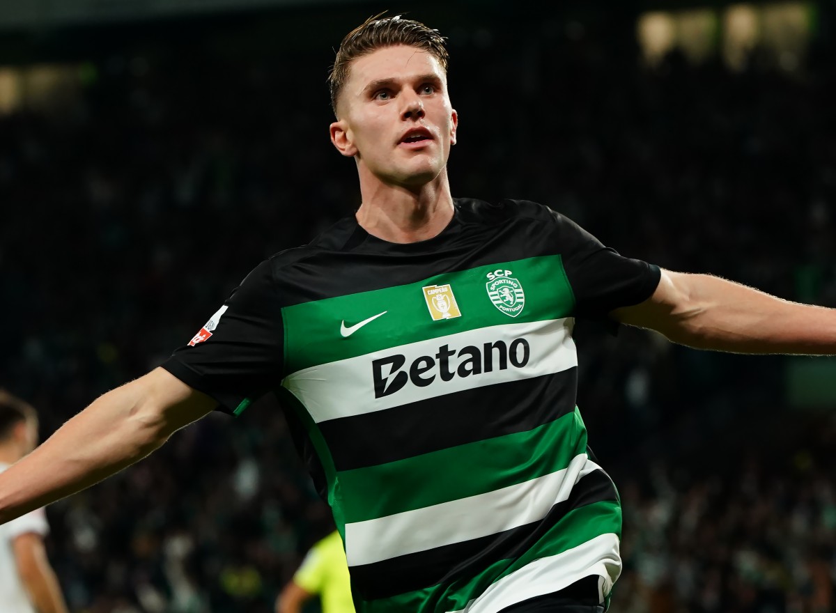 Viktor Gyokeres celebrates a goal for Sporting