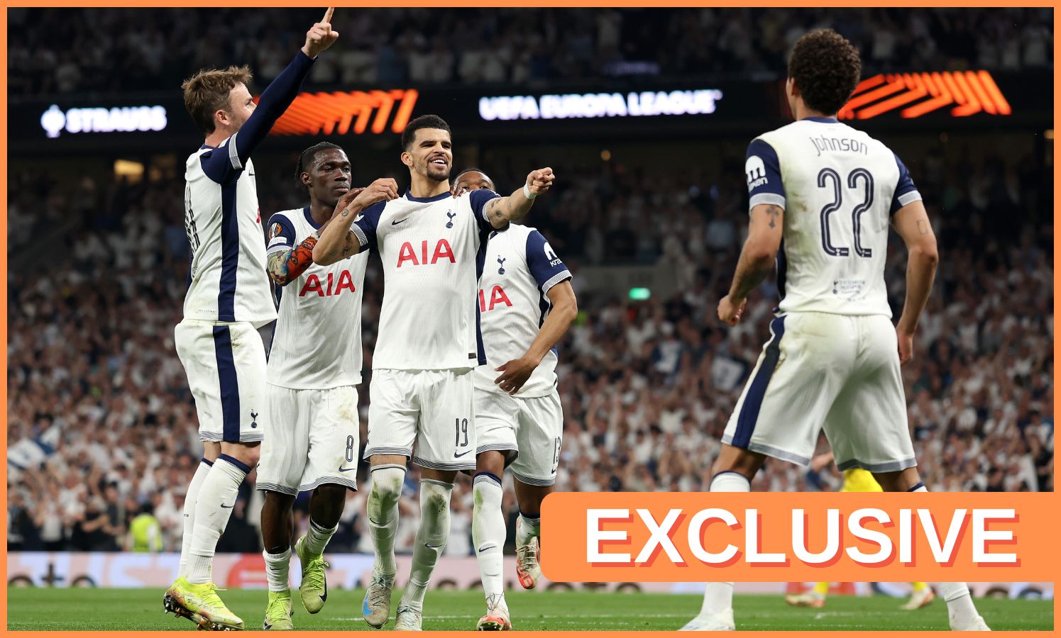 Tottenham players celebrating