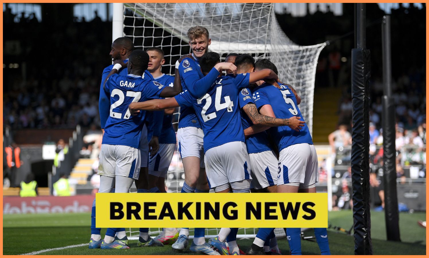 Michael Keane celebrates with his Everton teammates