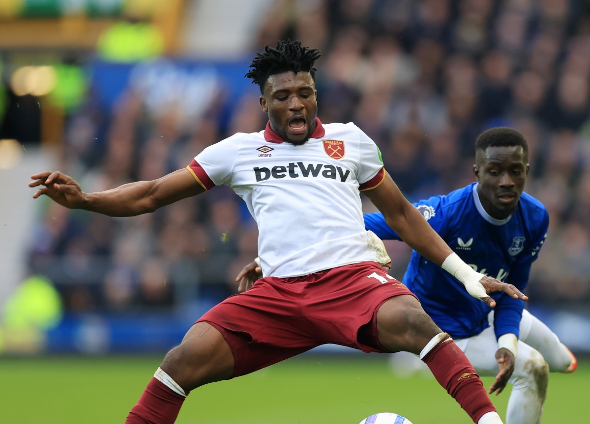 Mohammed Kudus in action for West Ham against Everton