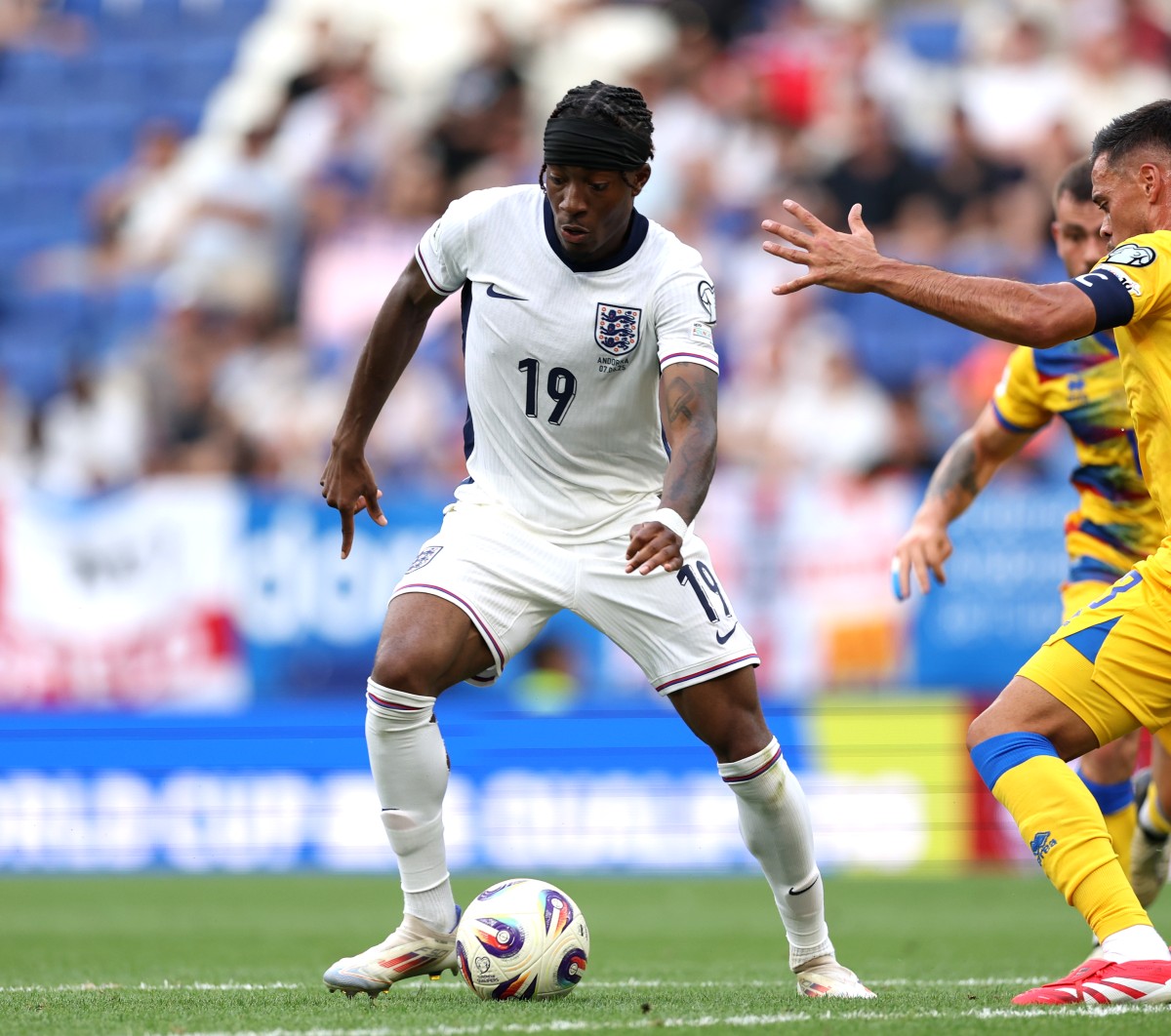 Noni Madueke in action for England