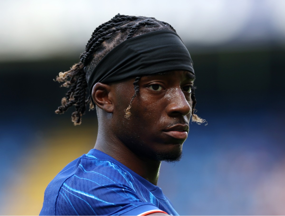 Chelsea's Noni Madueke in action