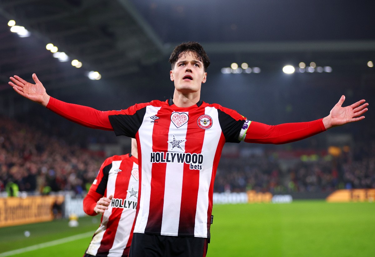 Christian Norgaard celebrates scoring for Brentford against Manchester City