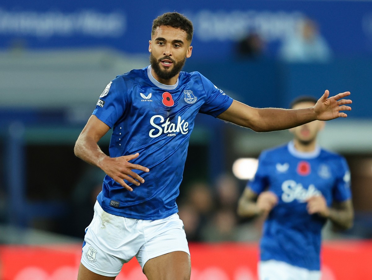 Dominic Calvert-Lewin in action for Everton