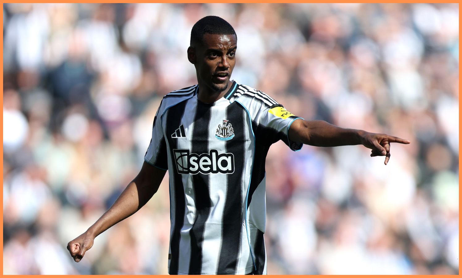 Alexander Isak in action for Newcastle United