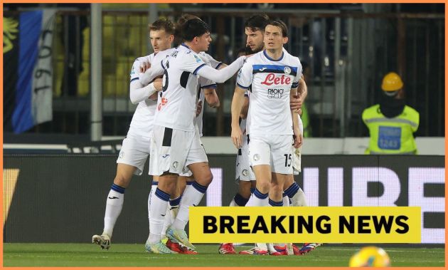 Ademola Lookman celebrates with his Atalanta teammates