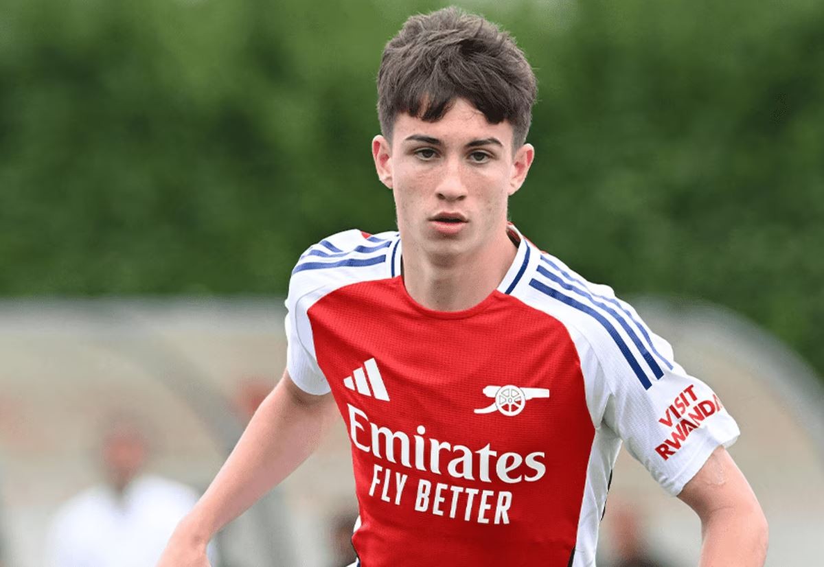 Dan Casey in action for Arsenal
