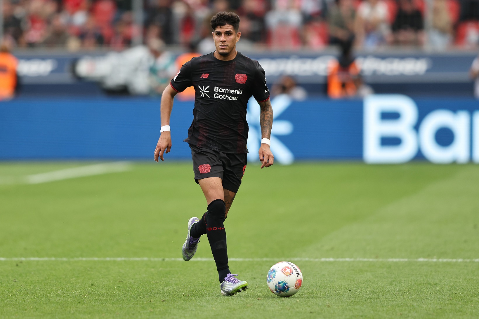 Pierro Hincapie of Bayer 04 Leverkusen