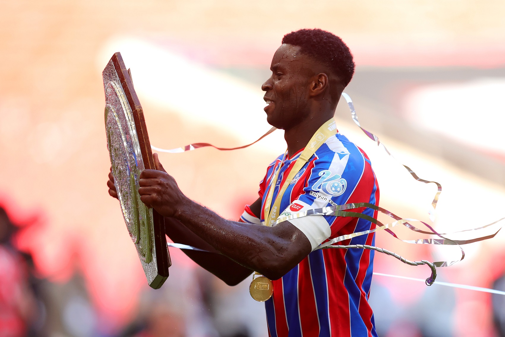 Marc Guehi of Crystal Palace celebrates with the FA Community Shield