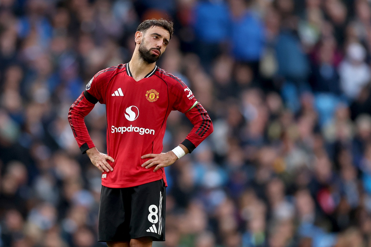Bruno Fernandes looking upset against Man City