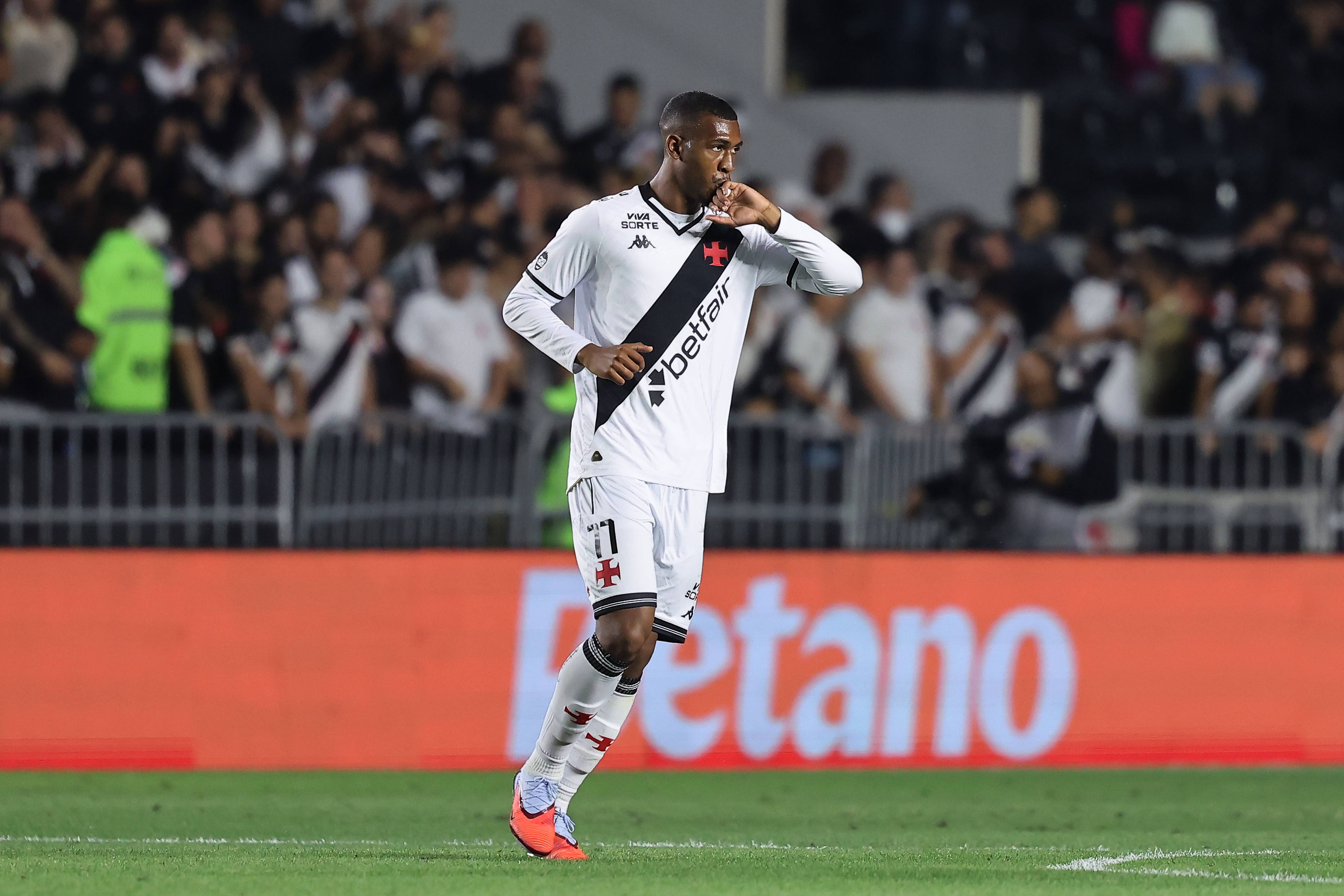 Rayan celebrates a goal for Vasco da Gama