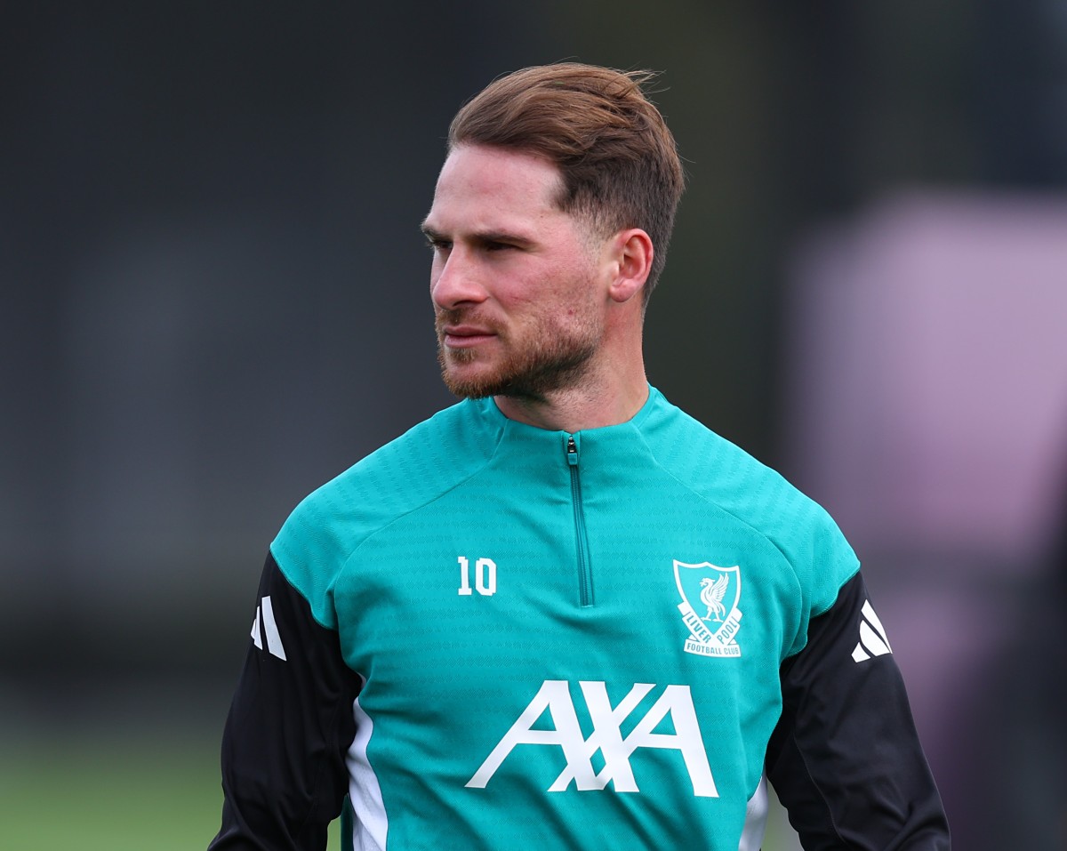 Alexis Mac Allister in Liverpool training