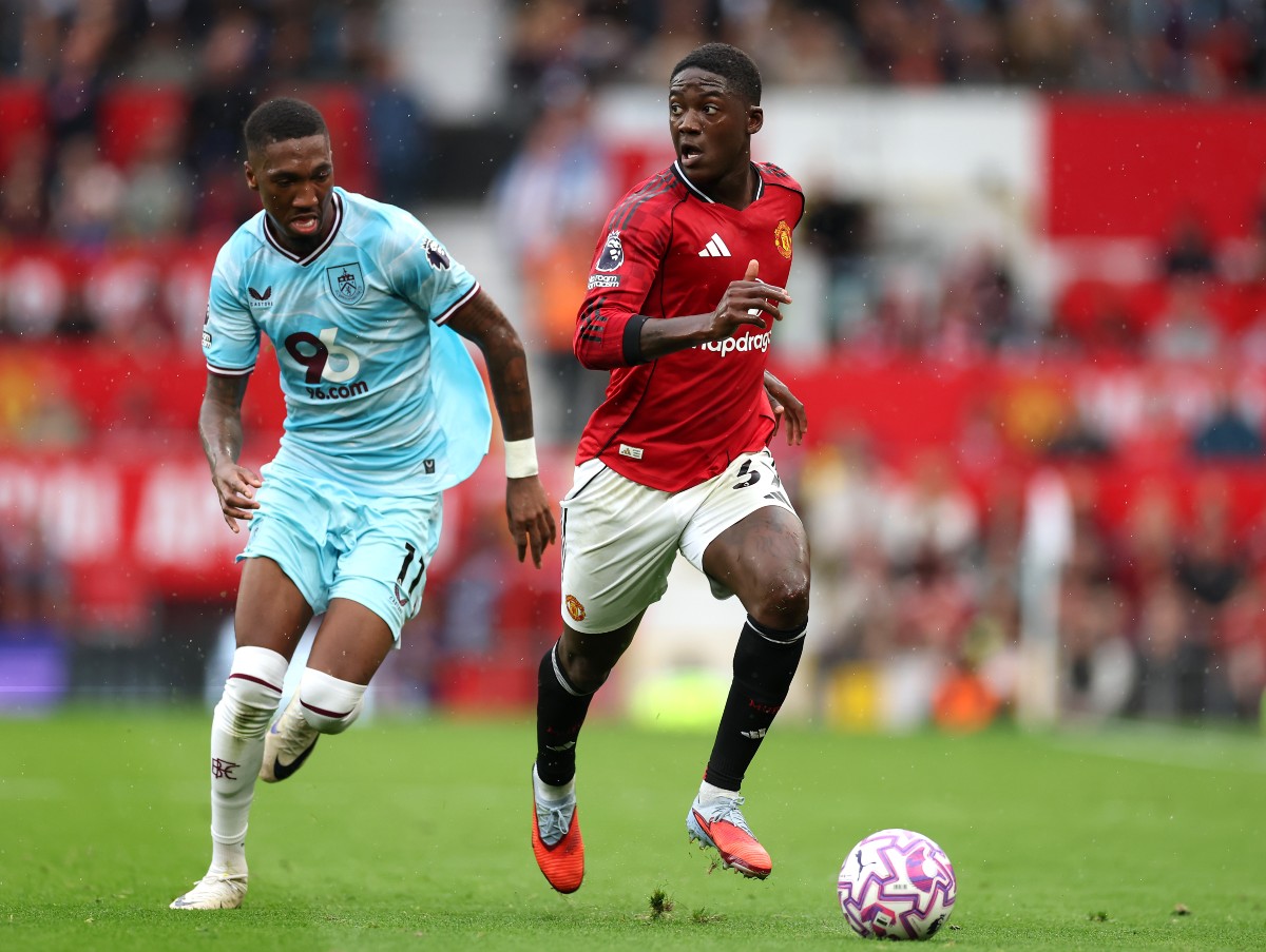 Man United midfielder Kobbie Mainoo in action