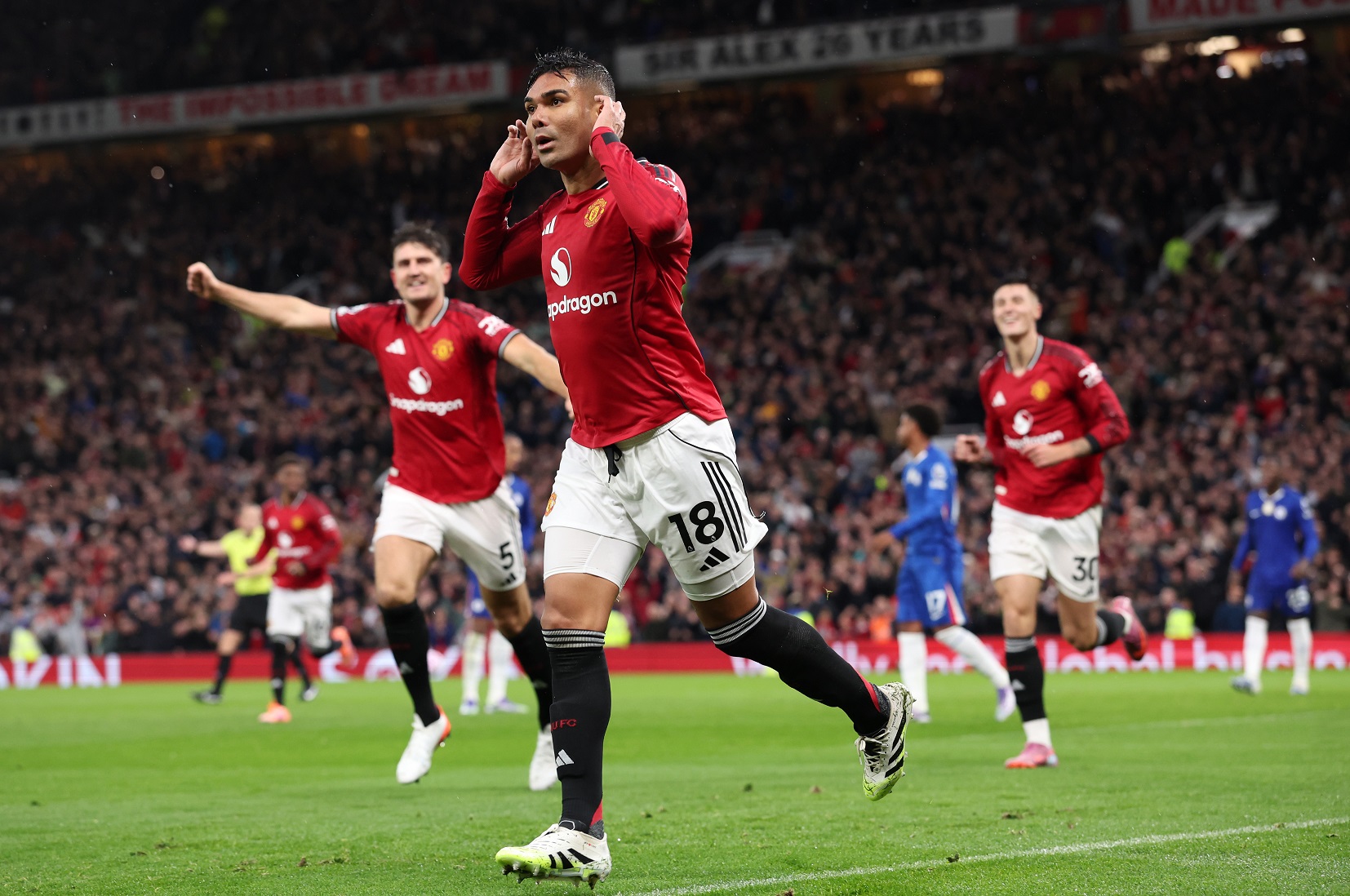 Casemiro of Man United celebrates 