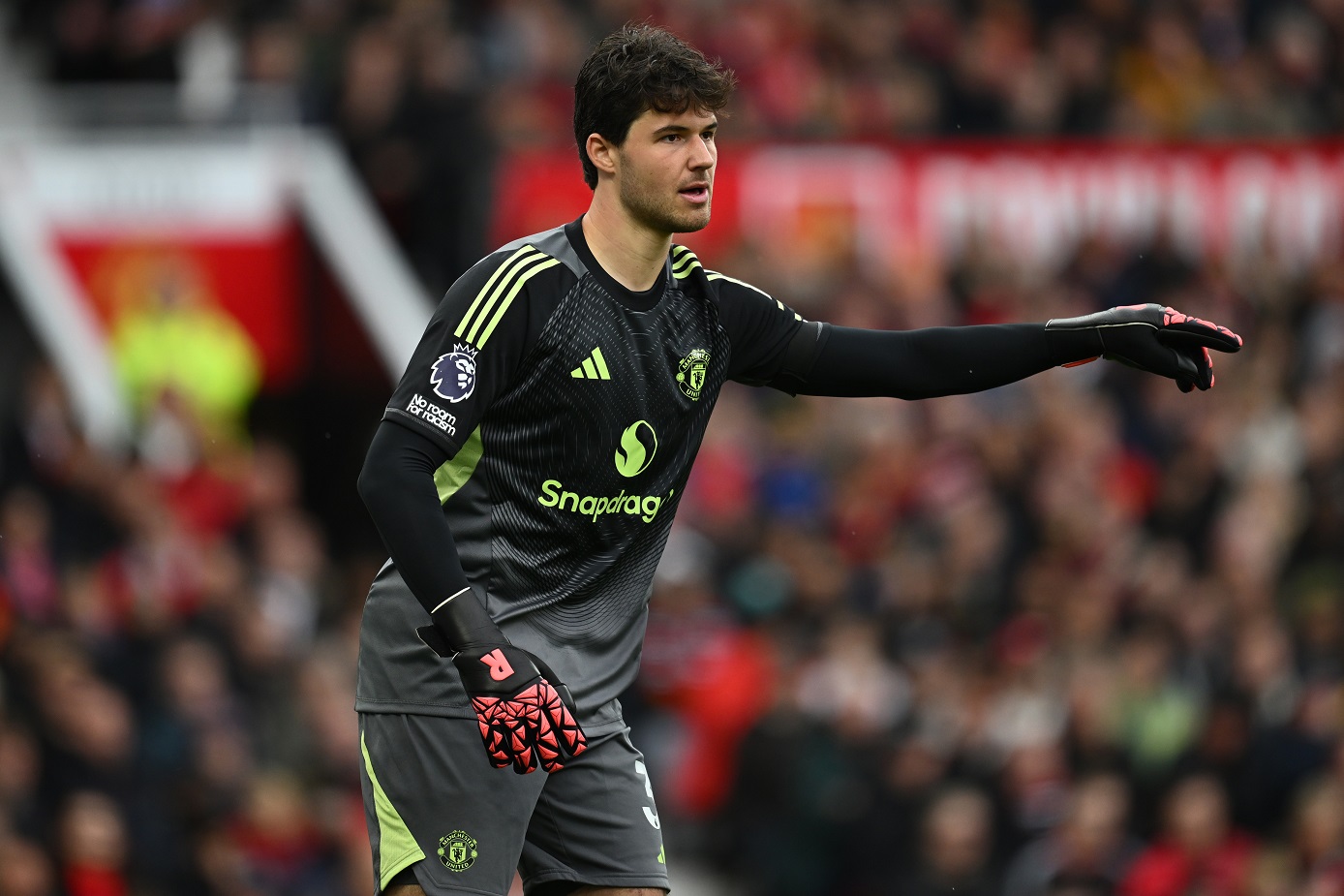 Senne Lammens of Man United