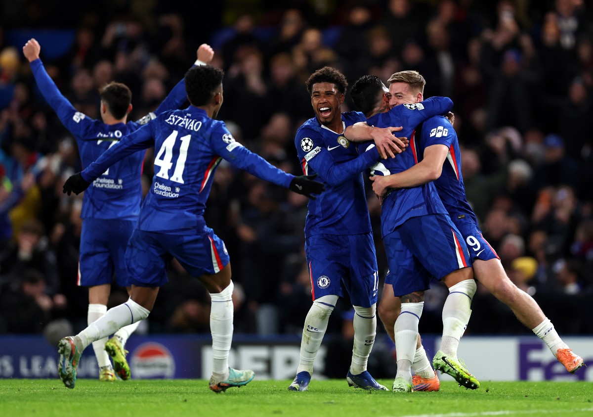 Chelsea players celebrate during their win over Barcelona