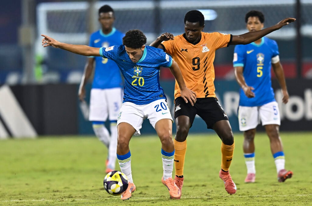 Felipe Morais in action