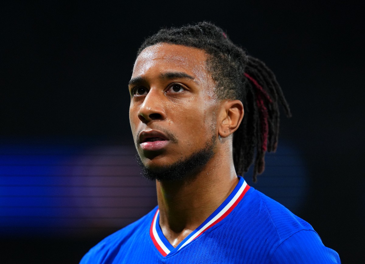 Michael Olise lining up with the French national team