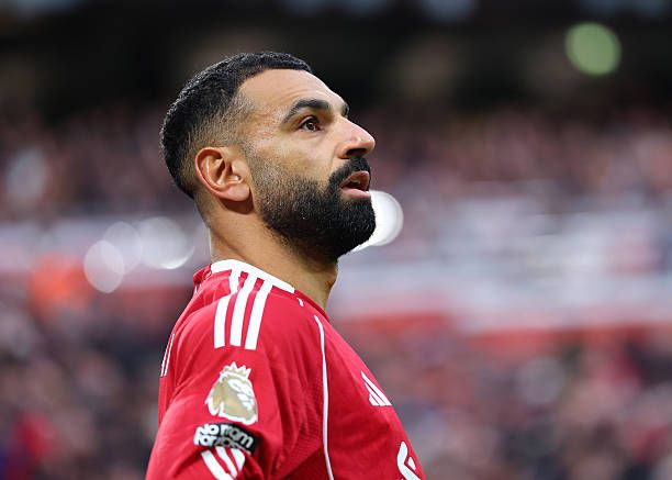 Split image of Jamie Carragher and Mo Salah