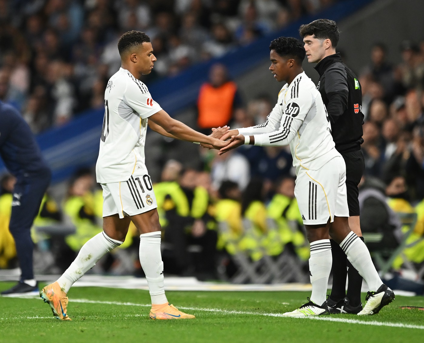 Endrick of Real Madrid coming on as a sub