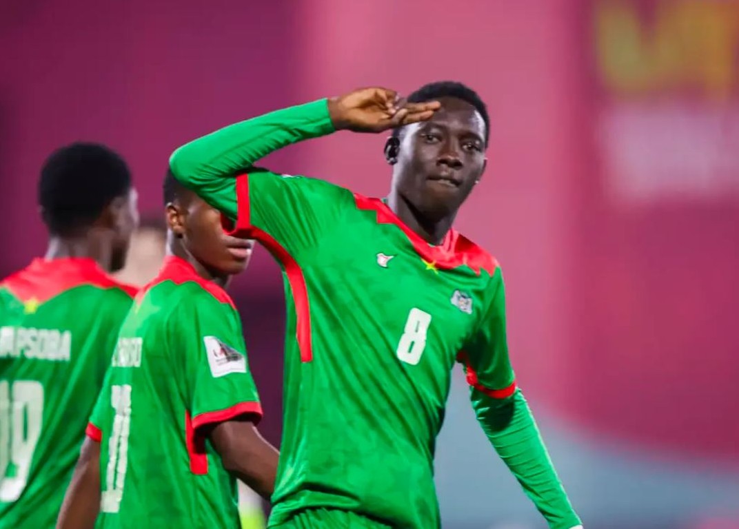 Mohamed Zongo celebrates a goal