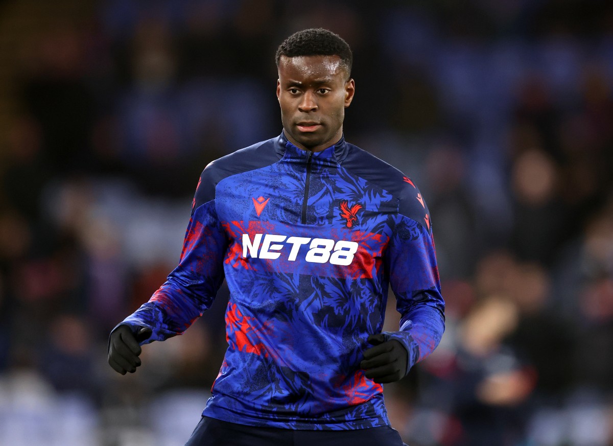 Marc Guehi warming up for Crystal Palace