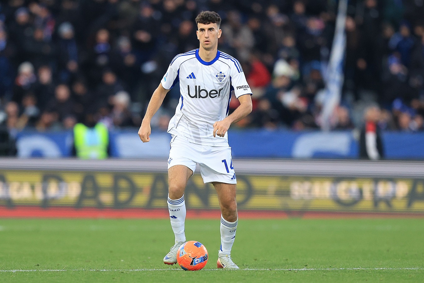 Arsenal and Man United are competing to sign ‘young player with a great future’