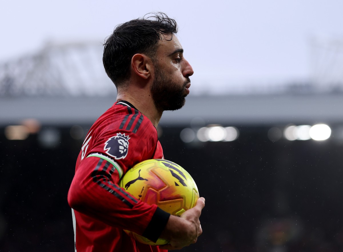 Bruno Fernandes in action for Man United vs Tottenham