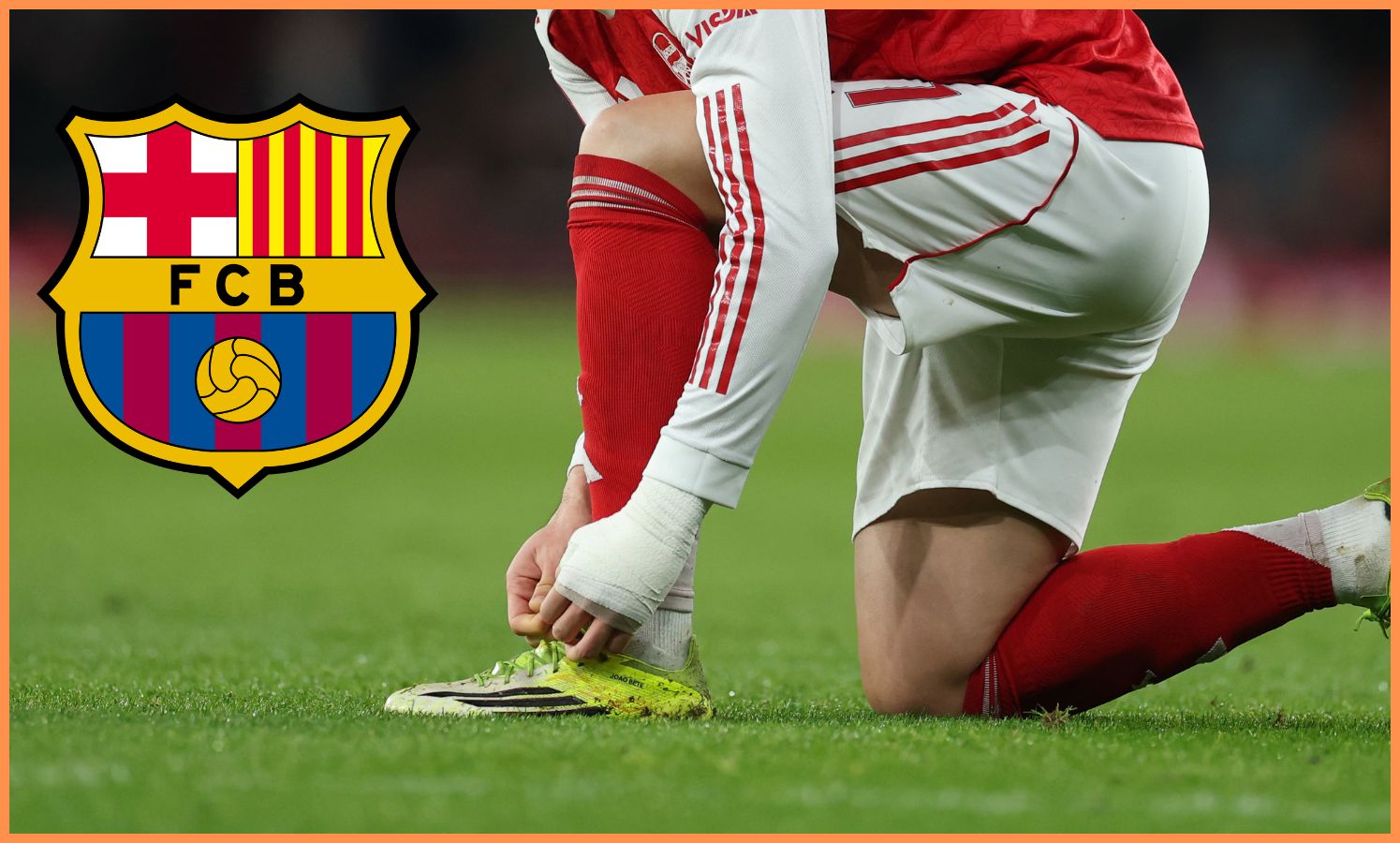 Gabriel Martinelli tying his laces